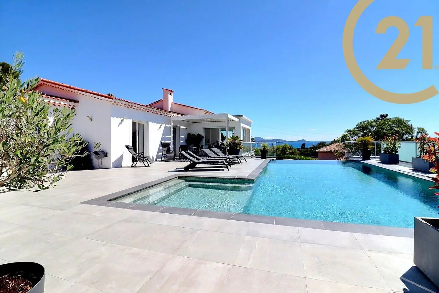 Maison à vendre, 197m², Fréjus