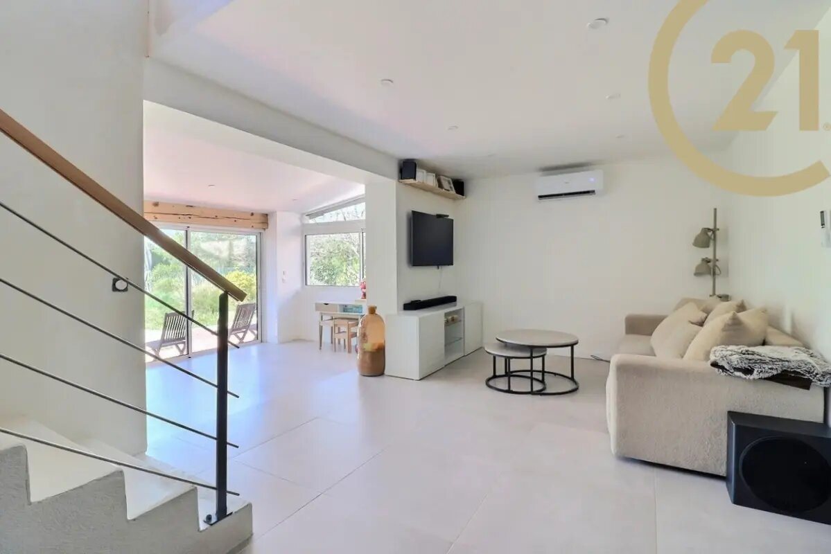 Maison à vendre, 141m², Saint-Raphaël