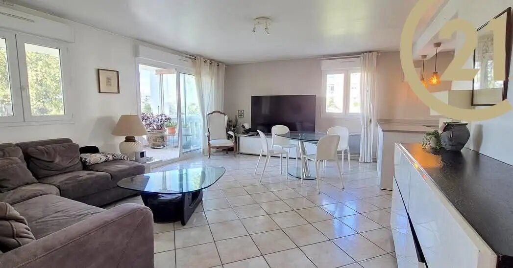 Appartement à vendre, 102m², Fréjus