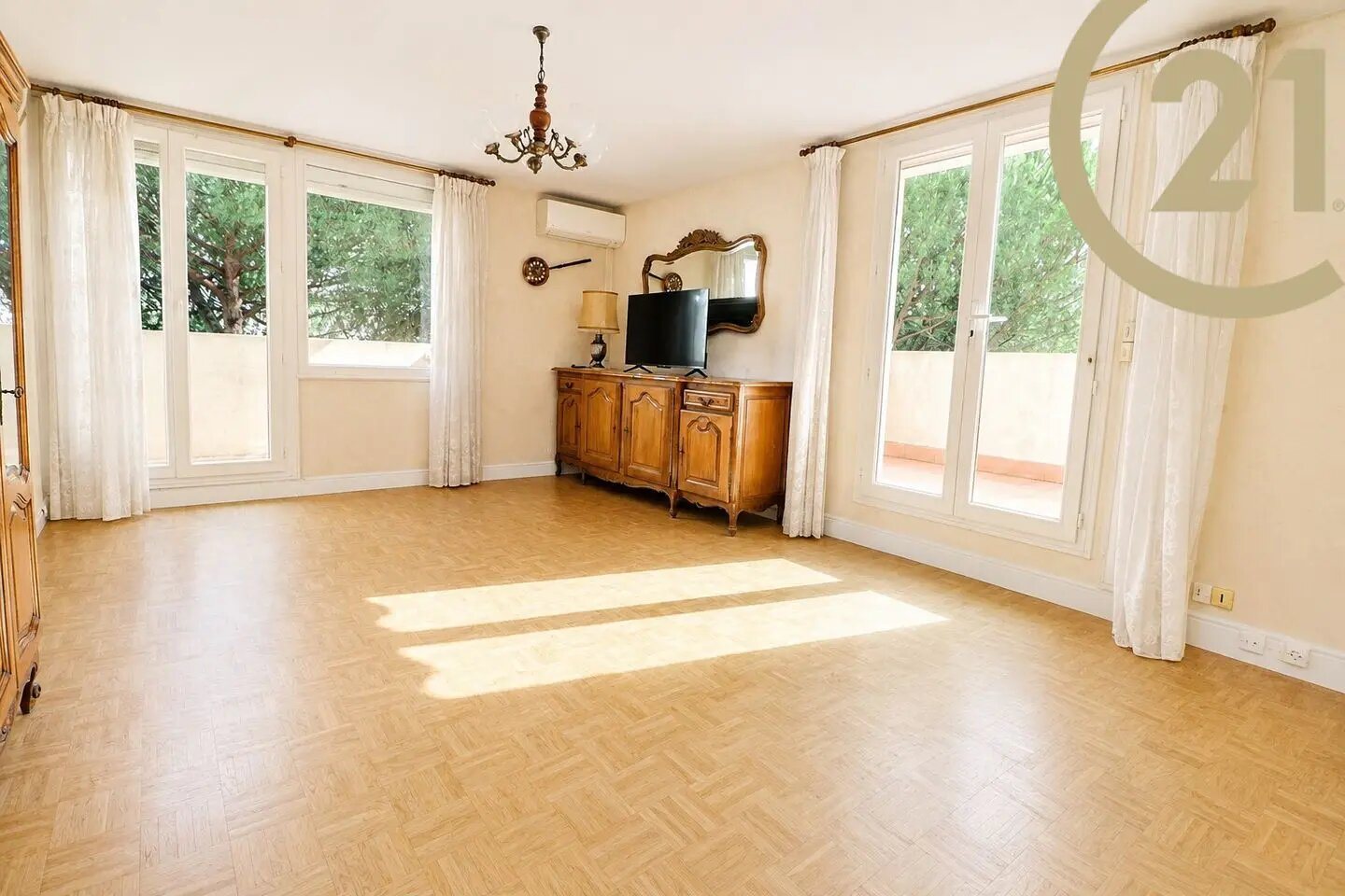 Appartement à vendre, 70m², Fréjus