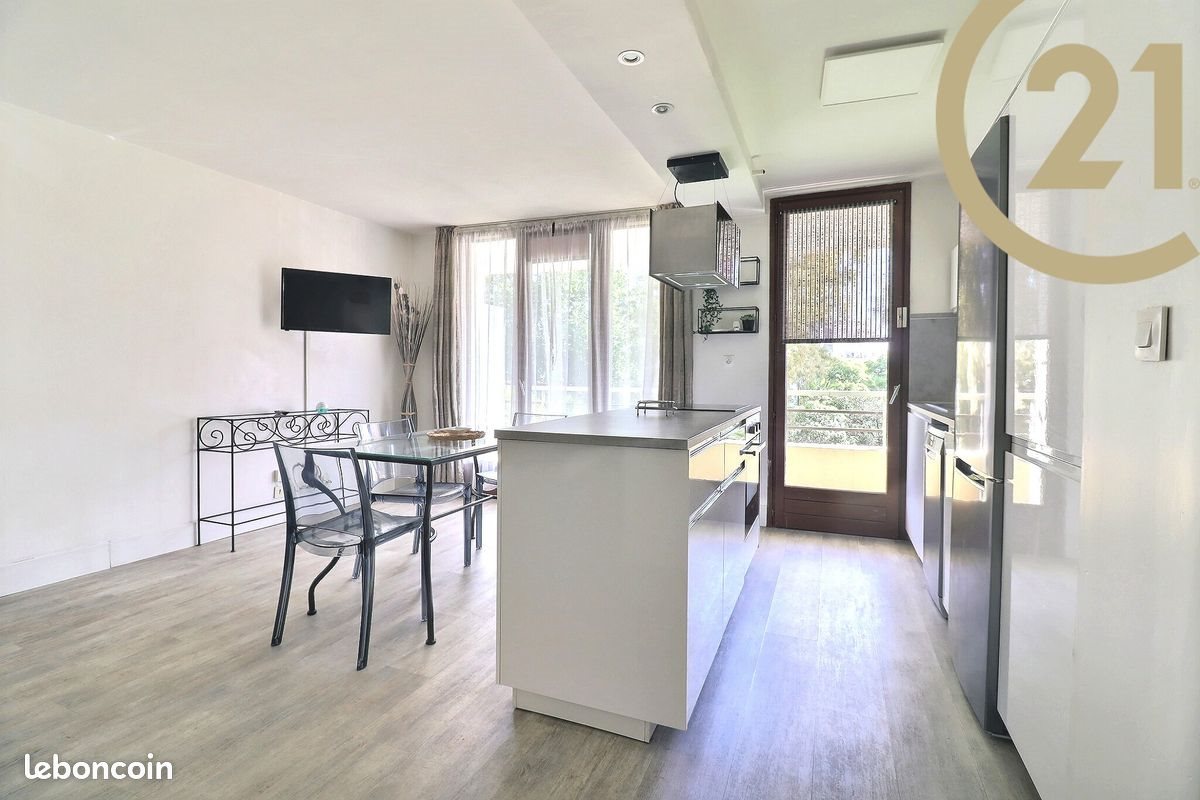 Appartement à vendre, 43m², Fréjus