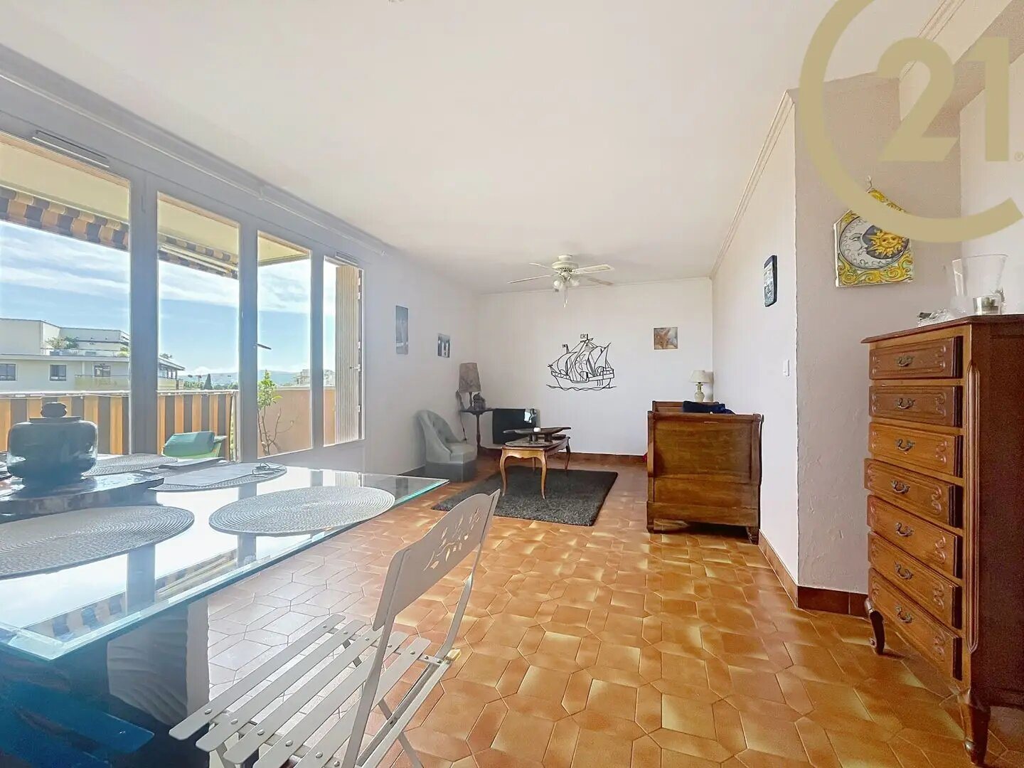 Appartement à vendre, 75m², Fréjus