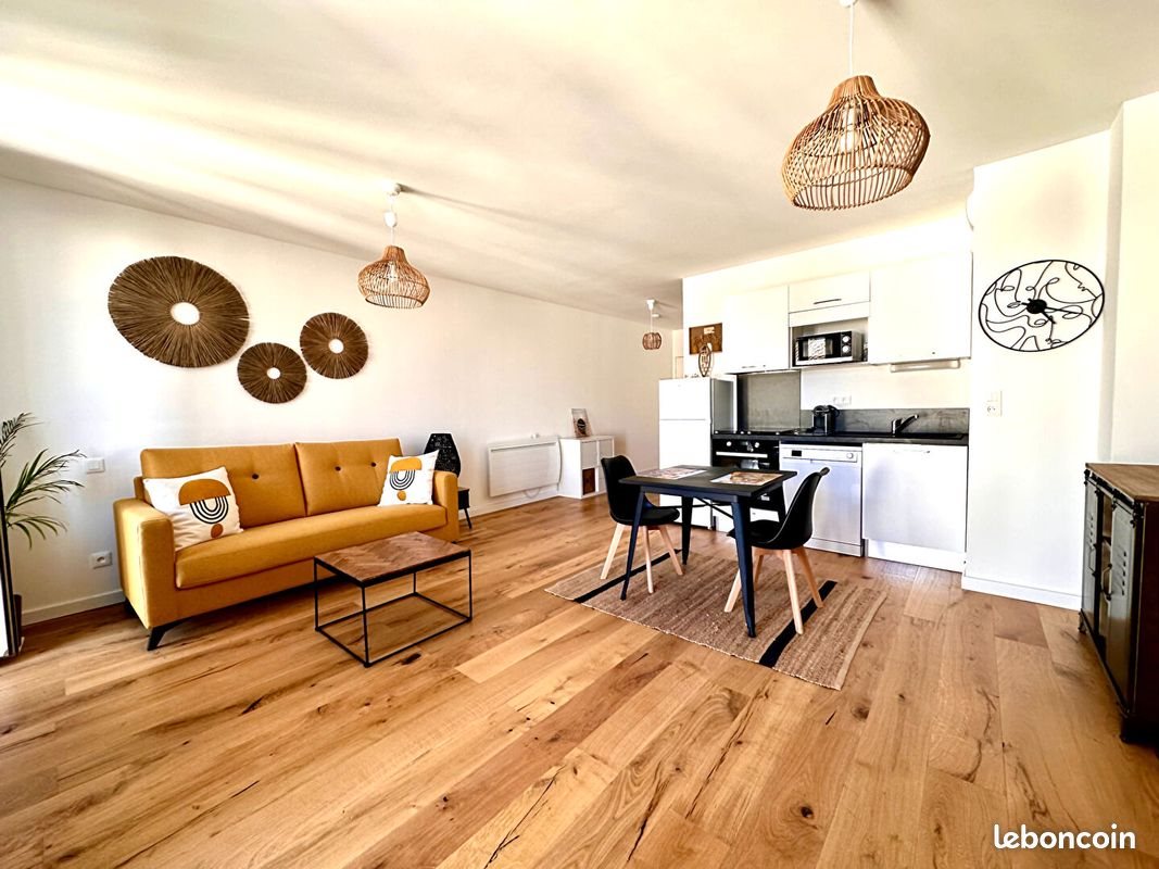 Appartement à louer, 37m², Sète