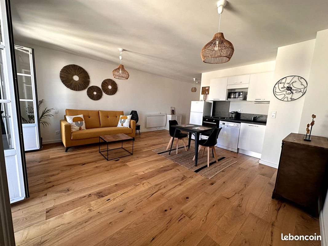 Appartement à louer, 37m², Sète