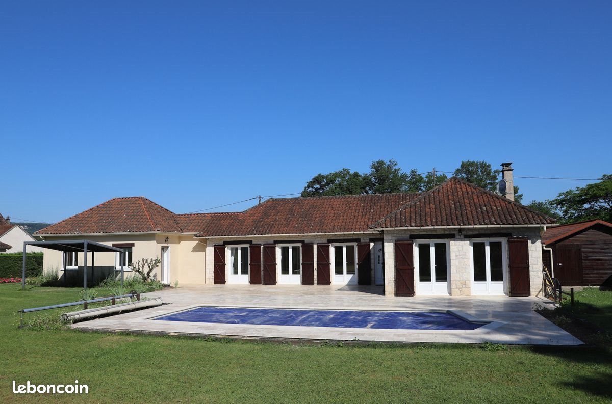 Maison à vendre, 143m², Bétaille