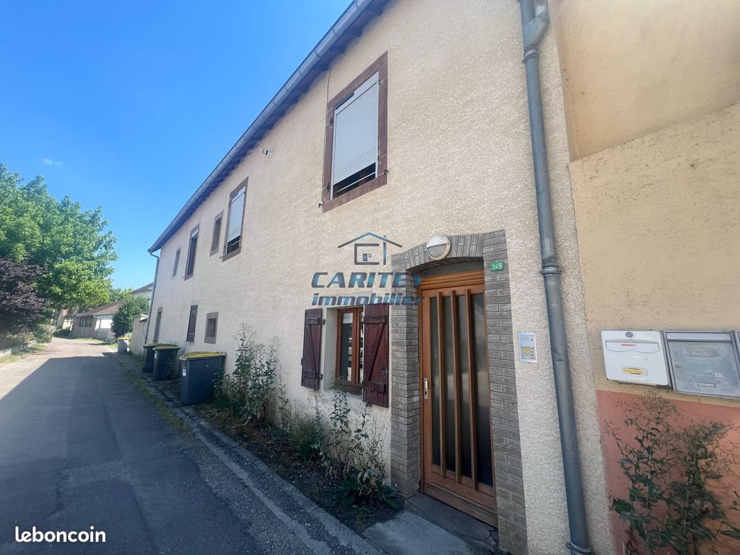 Appartement à louer, 75m², Villersexel