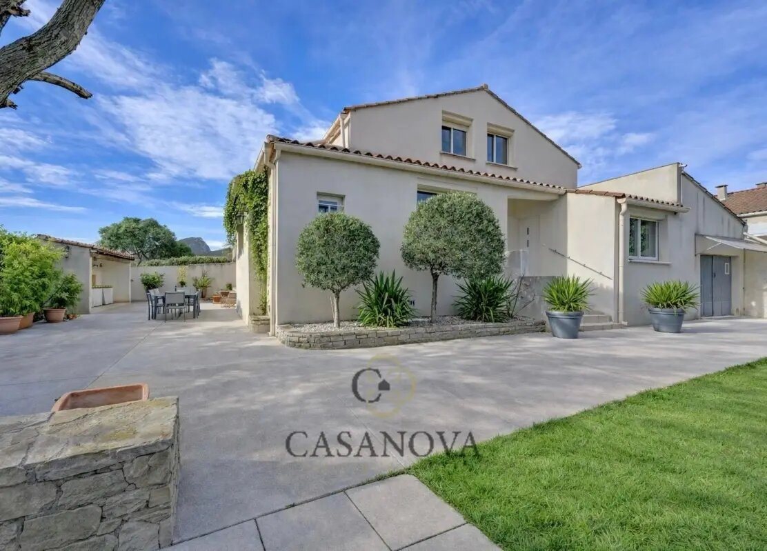 Maison à vendre, 185m², Saint-Mathieu-de-Tréviers