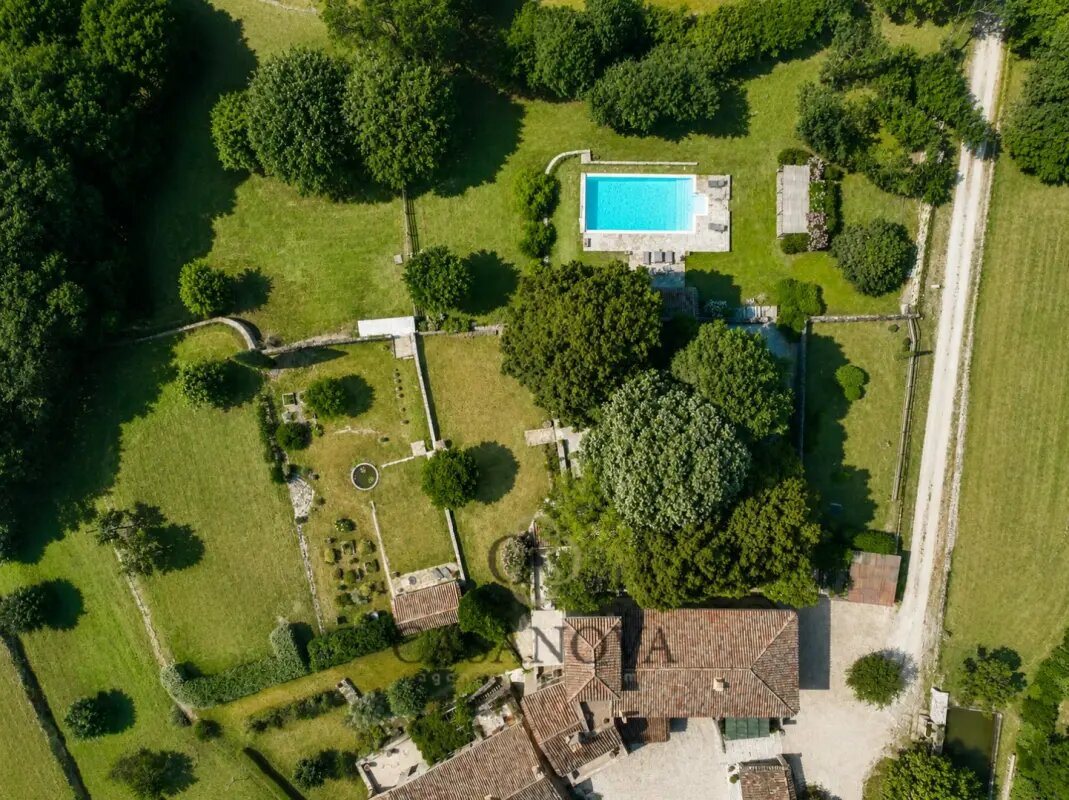 Maison à vendre, 350m², Saint-Hippolyte-du-Fort