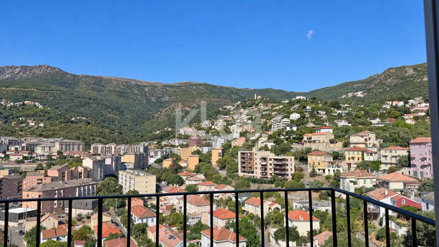 Appartement à vendre, 85m², Bastia