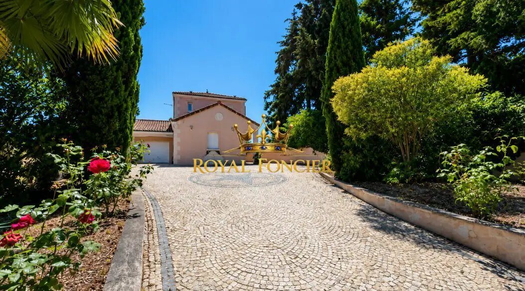 Maison à vendre, 118m², Dangé-Saint-Romain