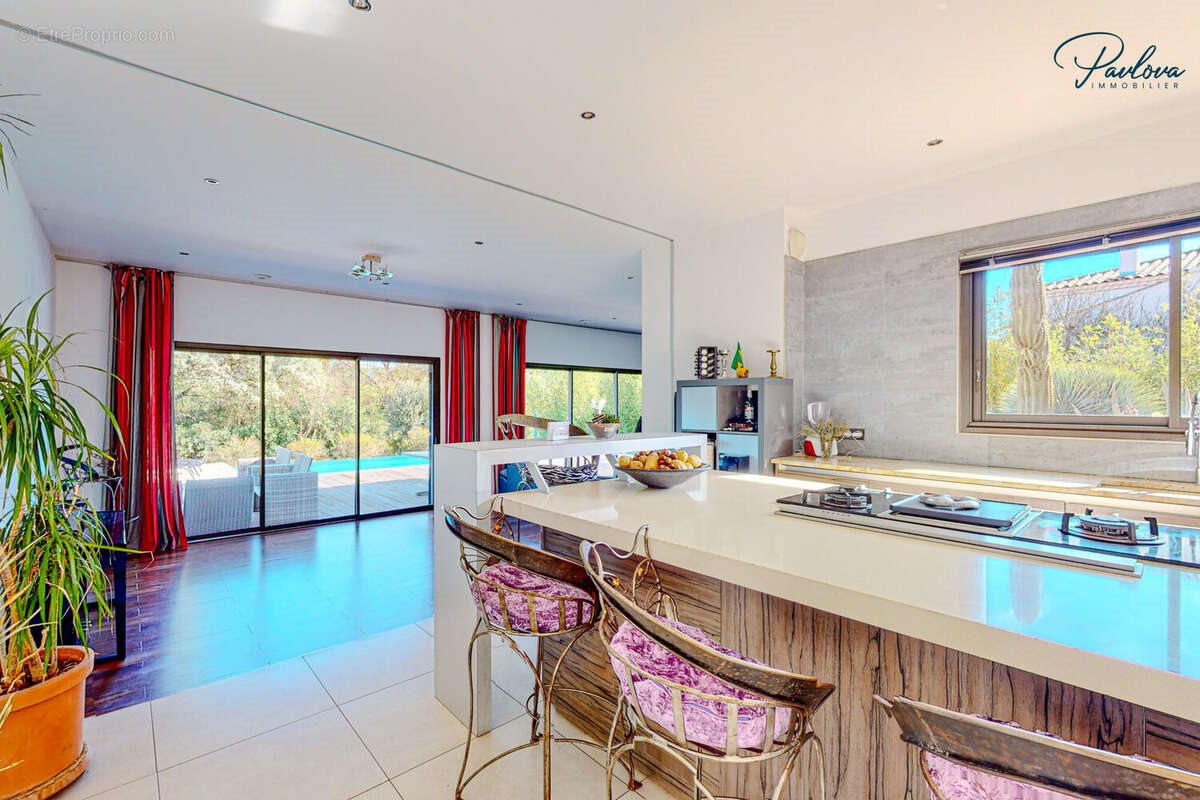 Maison à vendre, 220m², Grabels