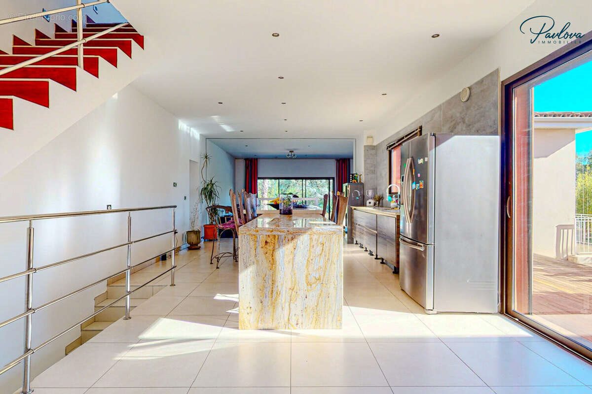 Maison à vendre, 220m², Grabels