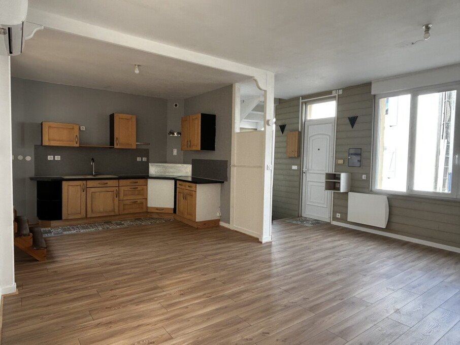 Maison à louer, 97m², Douarnenez