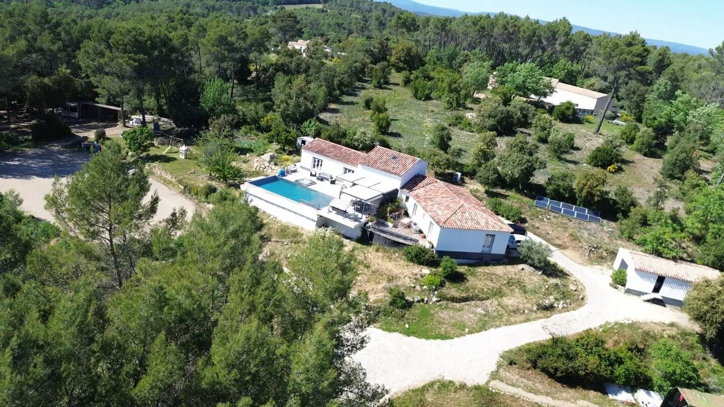 Maison à vendre, 234m², Lorgues