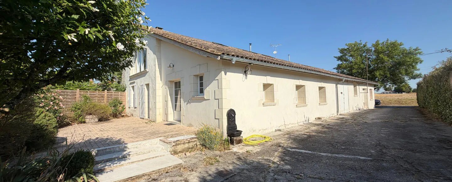 Maison à vendre, 214m², Fontaines-d'Ozillac
