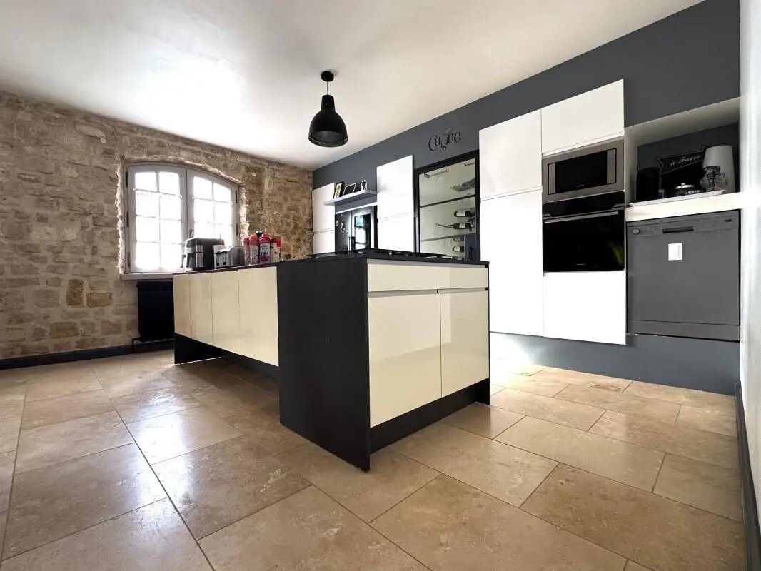 Maison à vendre, 132m², Saintes