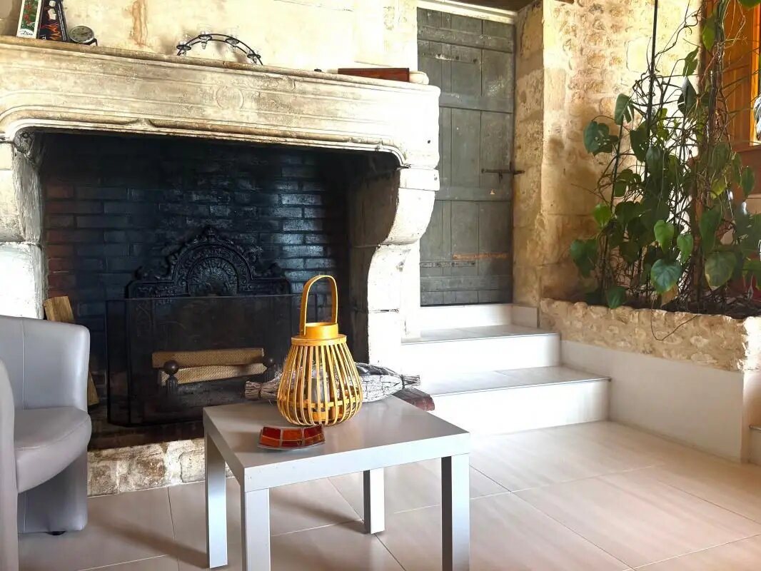Maison à vendre, 228m², Nieul-lès-Saintes