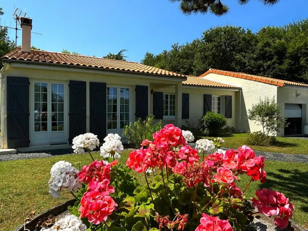 Maison à vendre, 125m², Chermignac