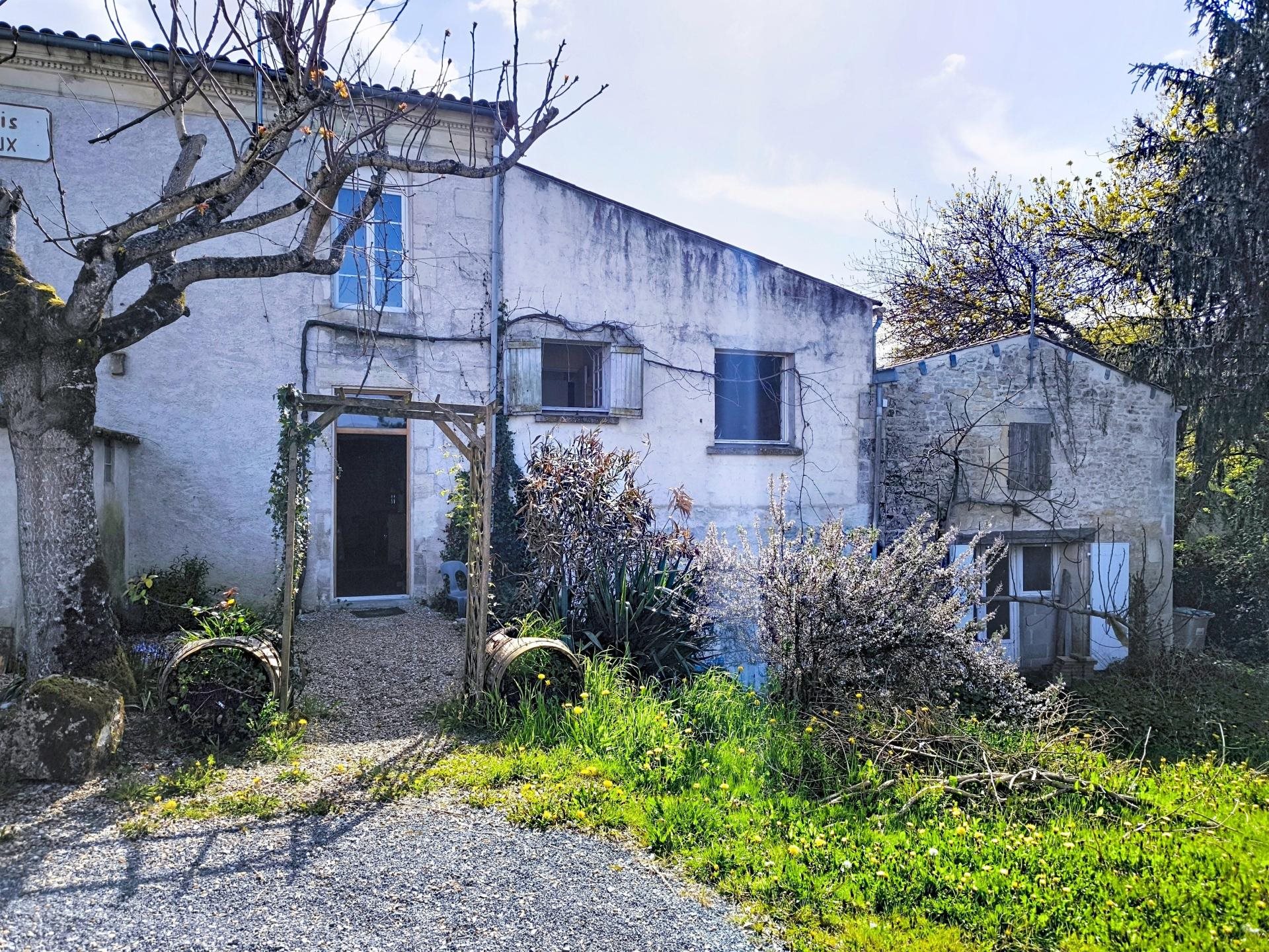 Maison à vendre, 250m², Saint-Hilaire-de-Villefranche