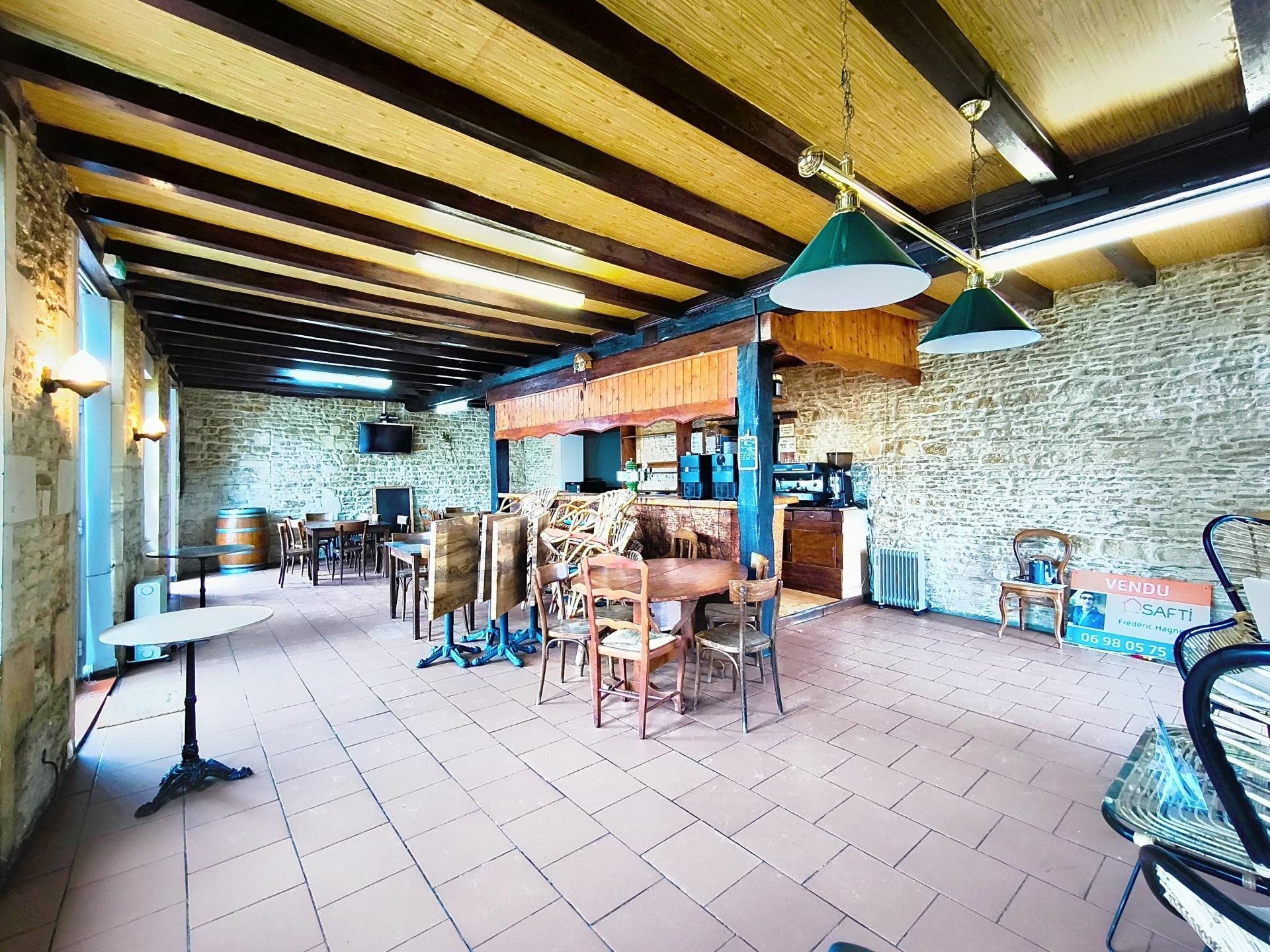 Maison à vendre, 250m², Saint-Hilaire-de-Villefranche