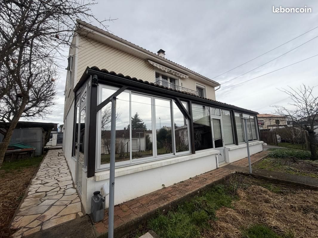 Maison à vendre, 141m², Saintes