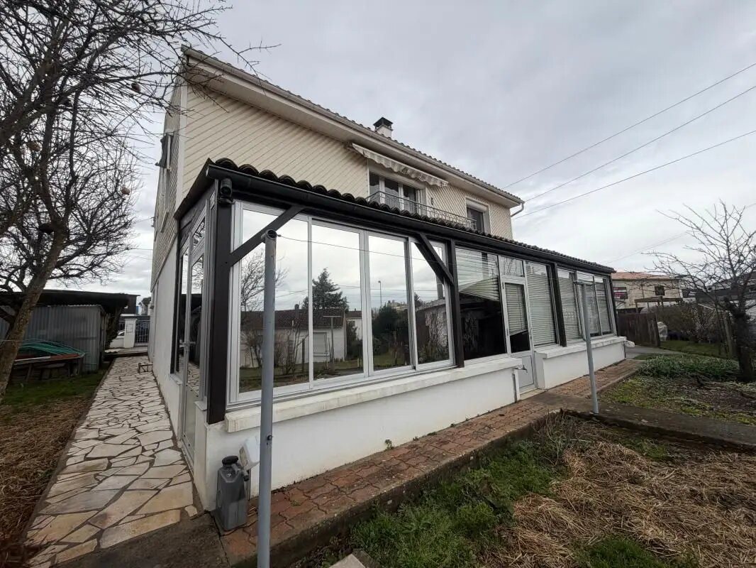Maison à vendre, 141m², Saintes