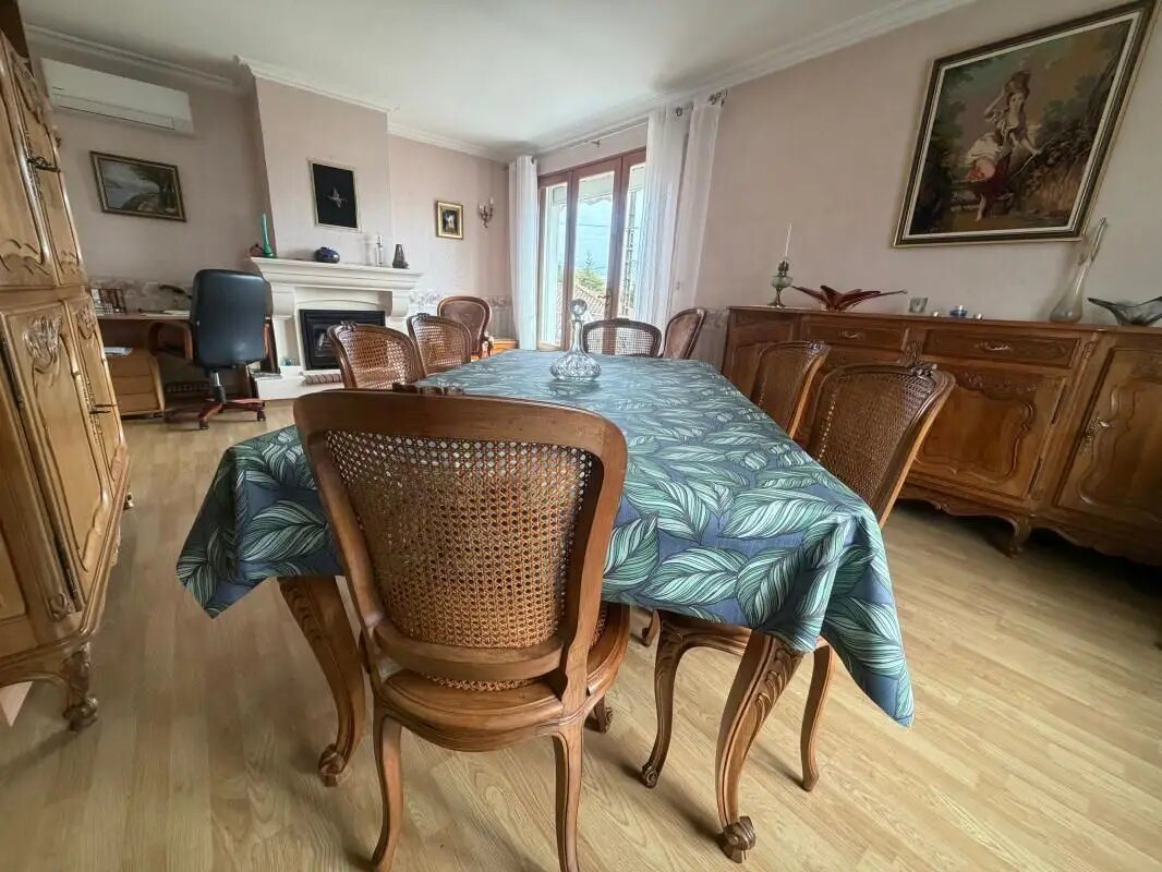 Maison à vendre, 141m², Saintes