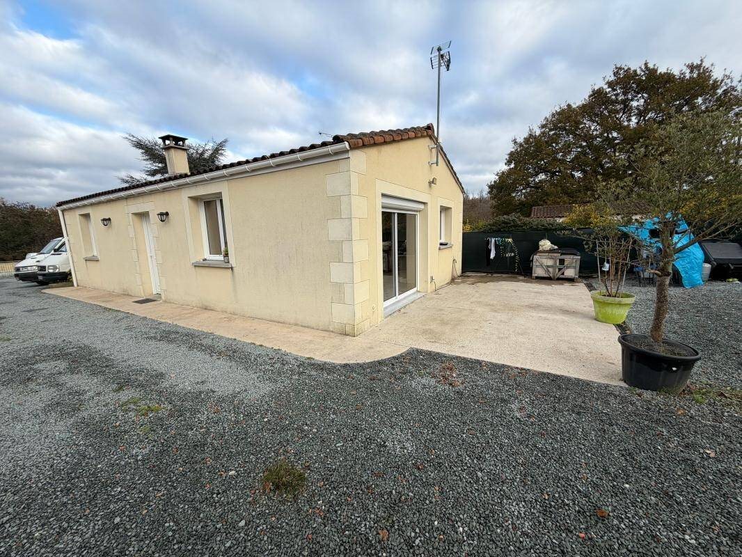 Maison à vendre, 67m², Saintes