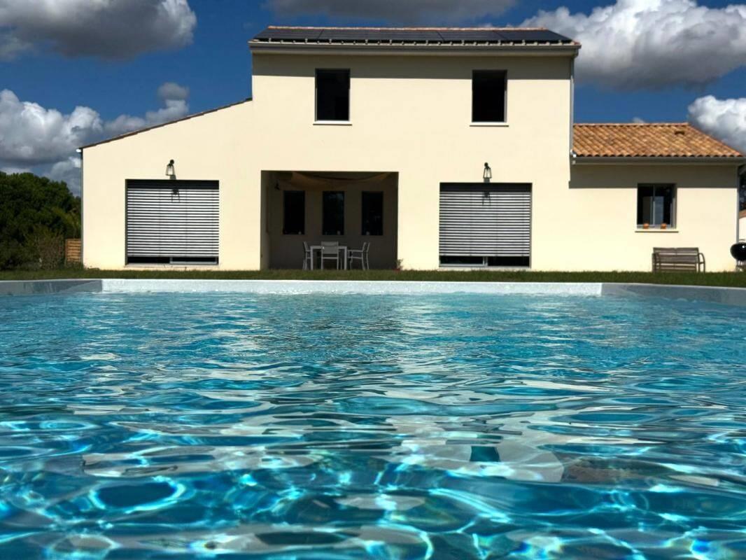 Maison à vendre, 220m², Corme-Royal