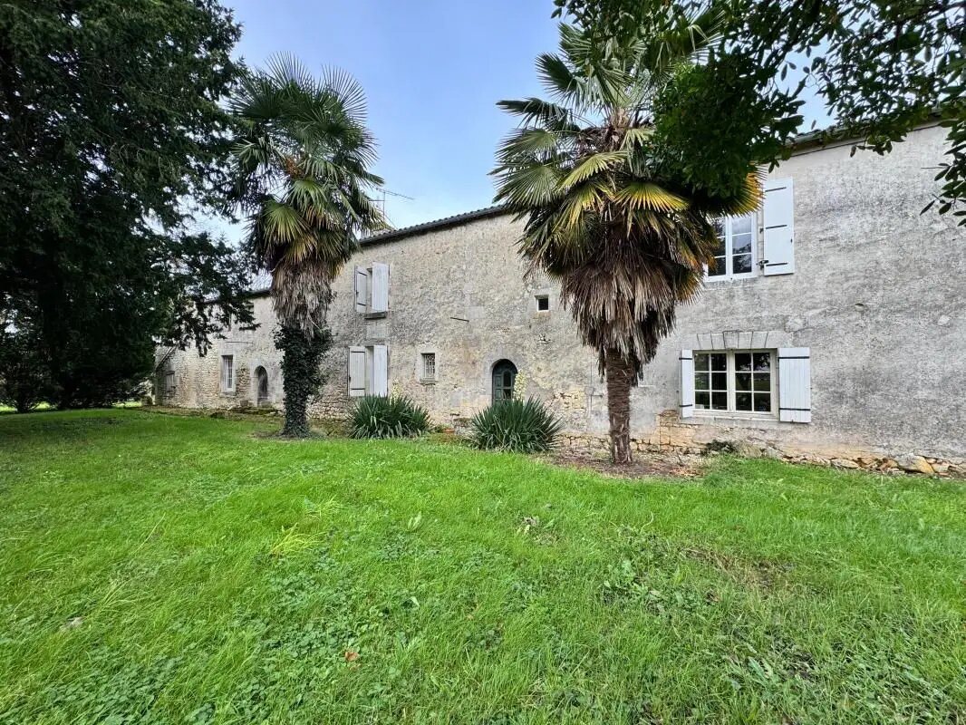 Maison à vendre, 157m², Saint-Germain-de-Lusignan