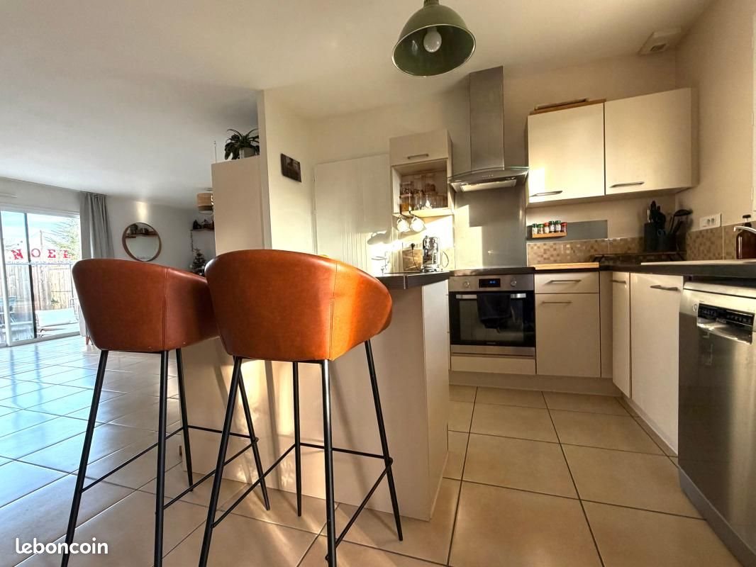 Maison à vendre, 90m², Saint-Georges-des-Coteaux