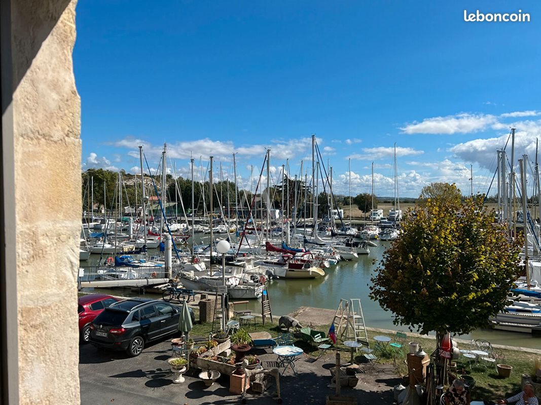 Appartement à louer, 117m², Mortagne-sur-Gironde