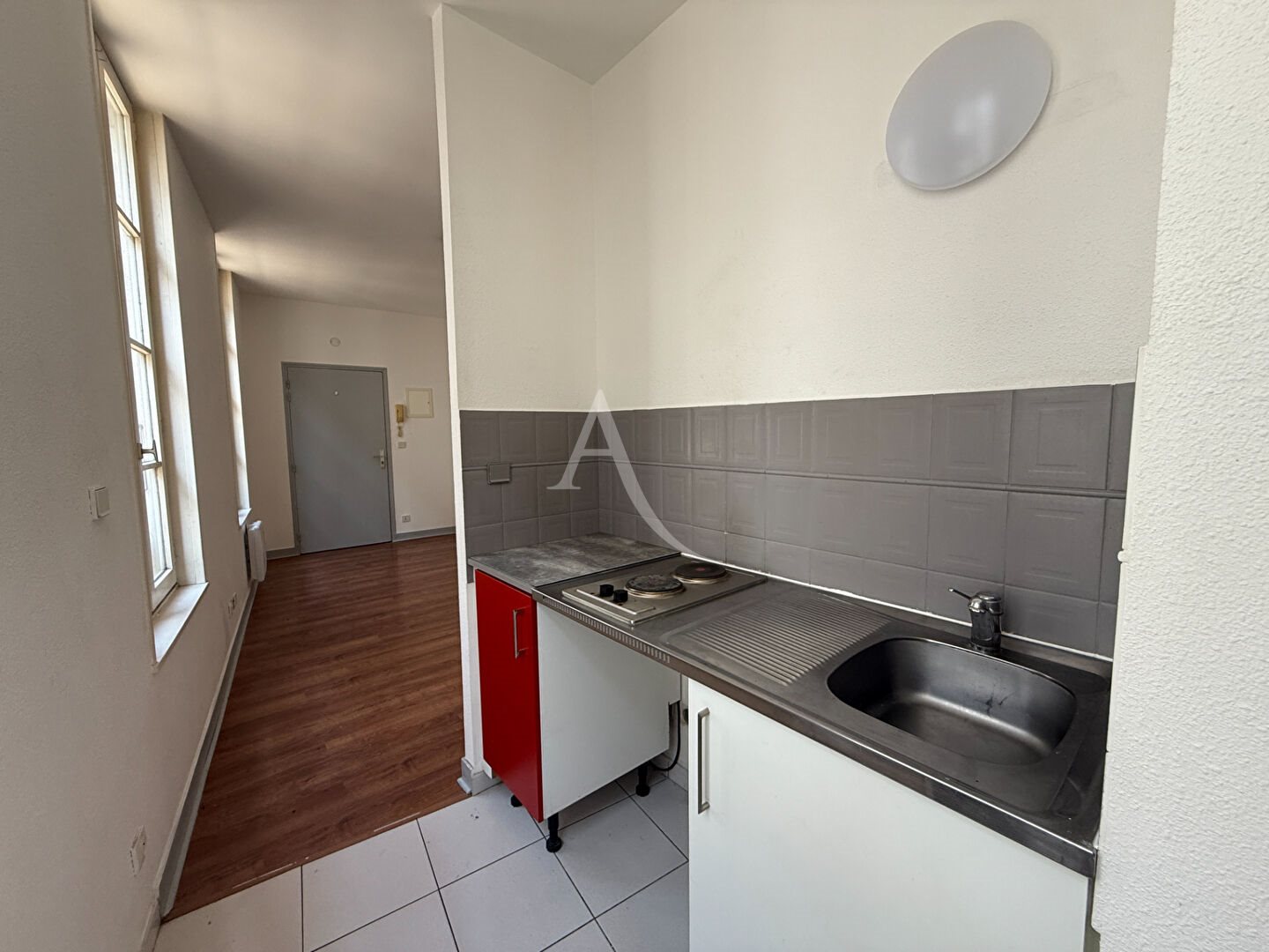 Appartement à louer, 20m², Saintes