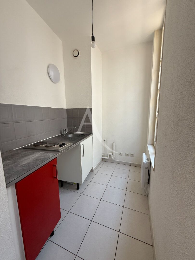 Appartement à louer, 20m², Saintes