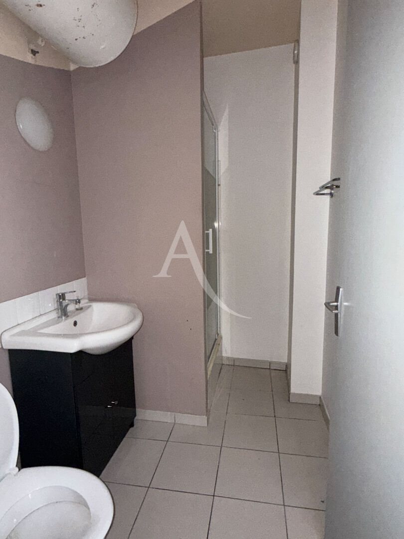 Appartement à louer, 20m², Saintes
