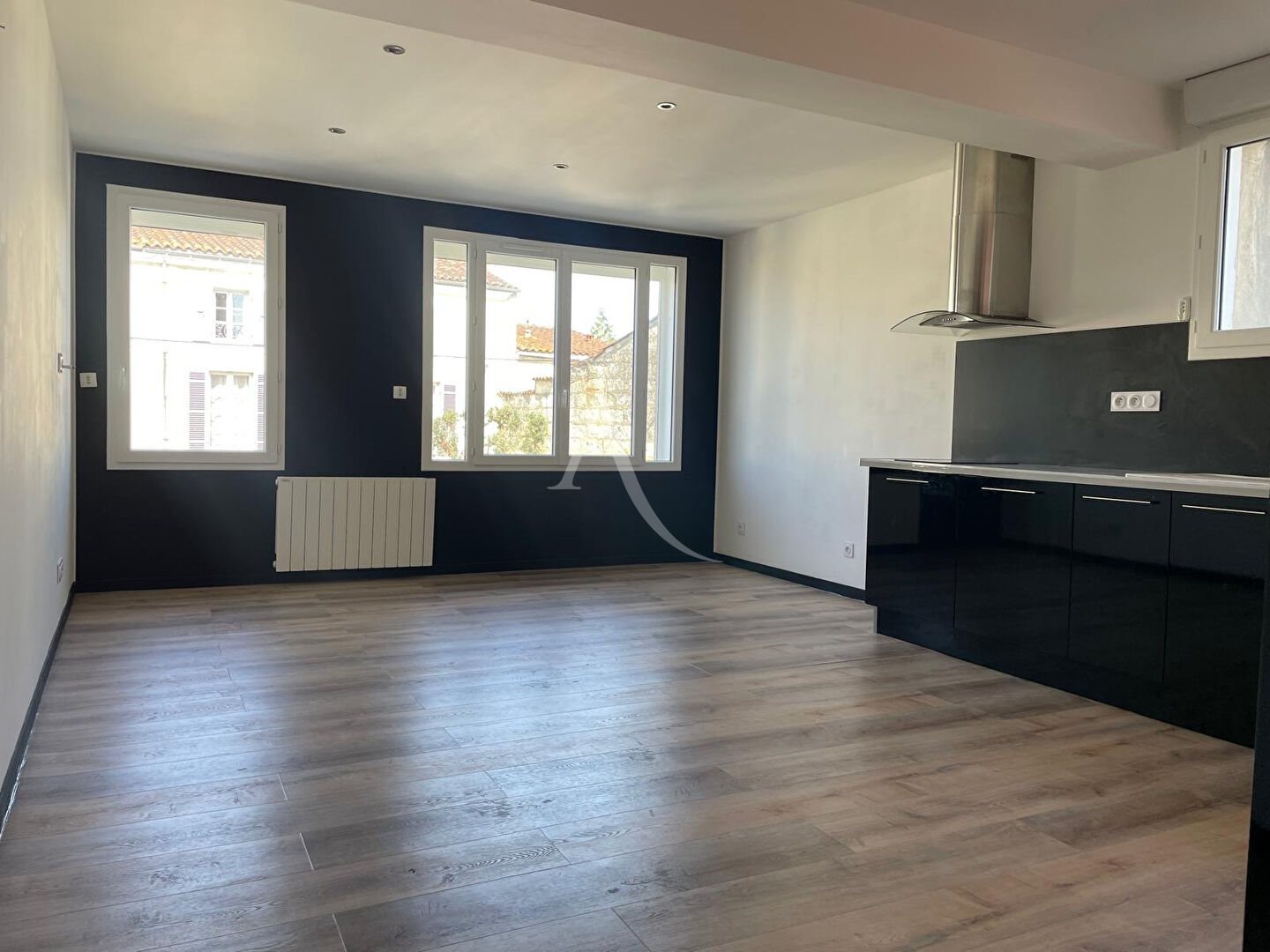 Appartement à louer, 72m², Saintes