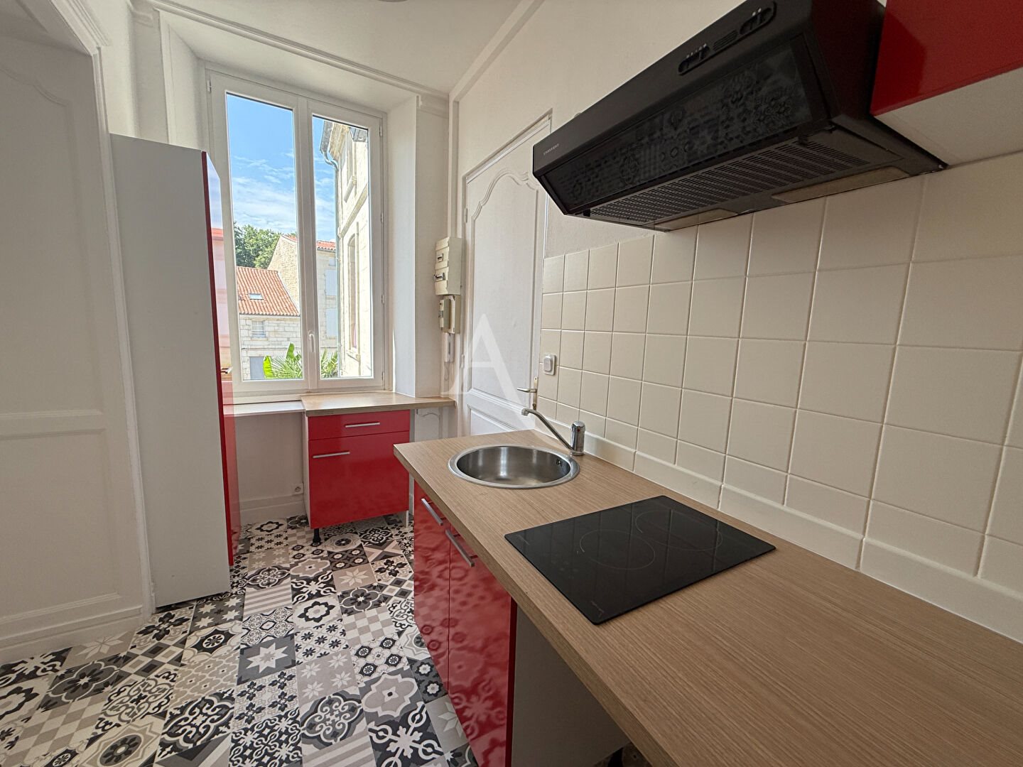Appartement à louer, 48m², Saintes