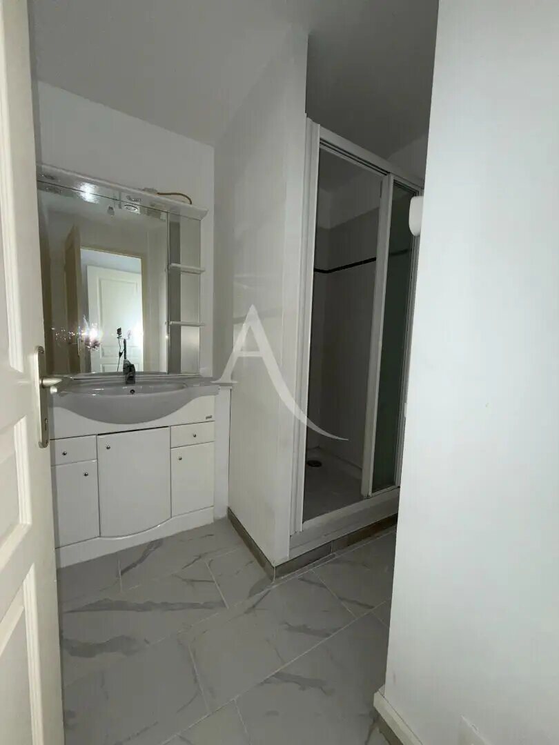 Appartement à louer, 76m², Nancras