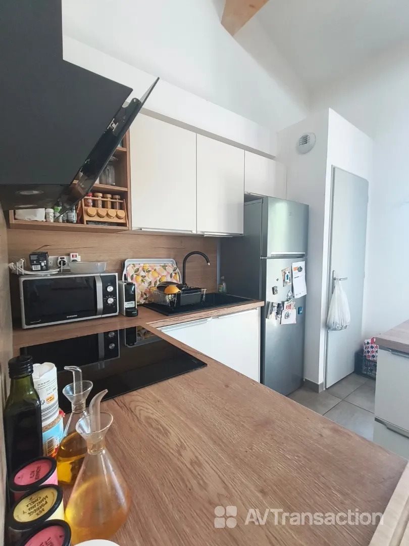 Appartement à vendre, 74m², Trets