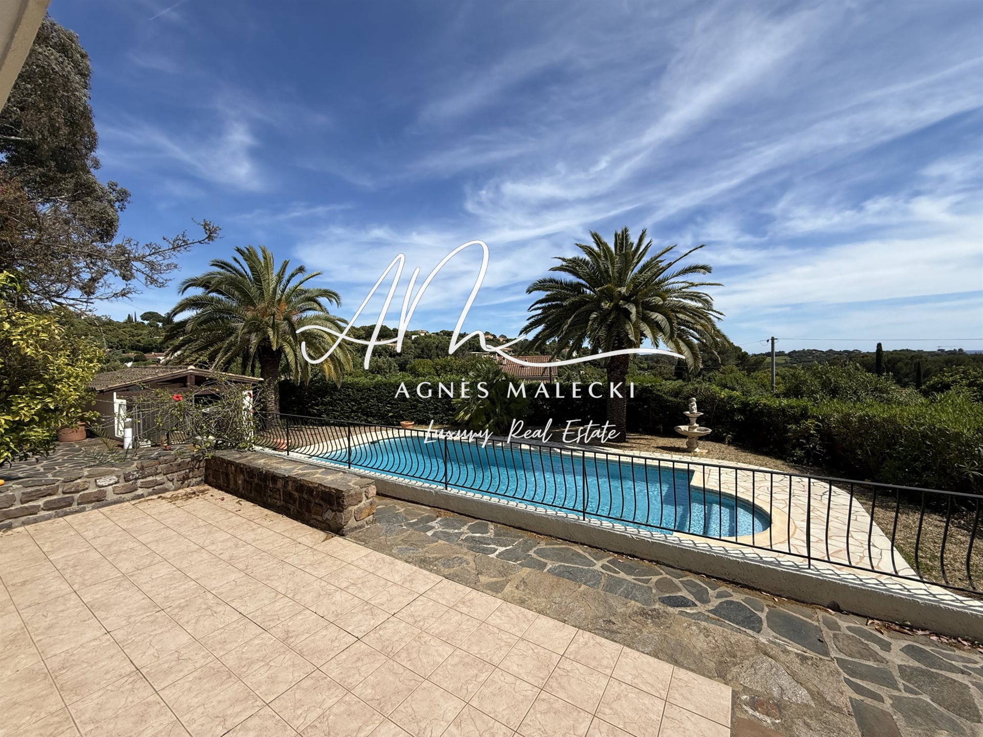 Maison à vendre, 200m², La Croix-Valmer