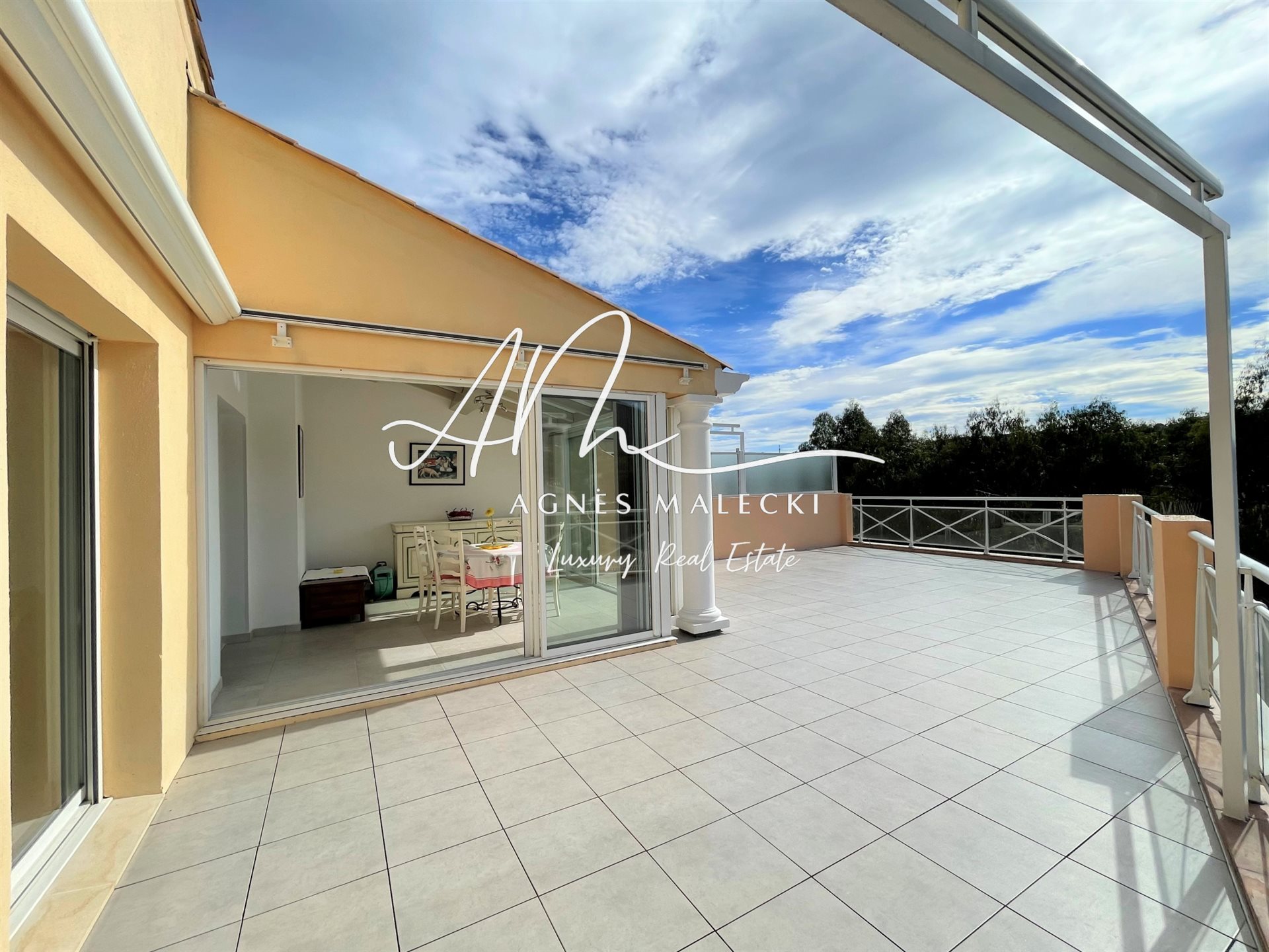 Appartement à vendre, 72m², Cavalaire-sur-Mer