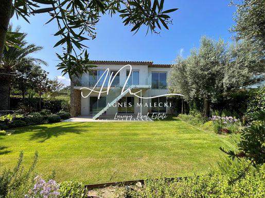 Maison 5 pièces 151 m² · à Cavalaire-sur-Mer · 151 m² · 1 750 000 €