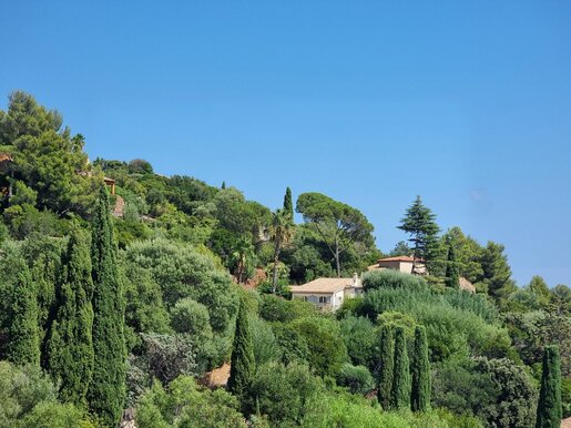 Maison 6 pièces 170 m² · à Cavalaire-sur-Mer · 170 m² · 1 860 000 €