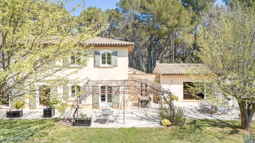 Maison 10 pièces 260 m² · à Trans-en-Provence · 260 m² · 1 680 000 €