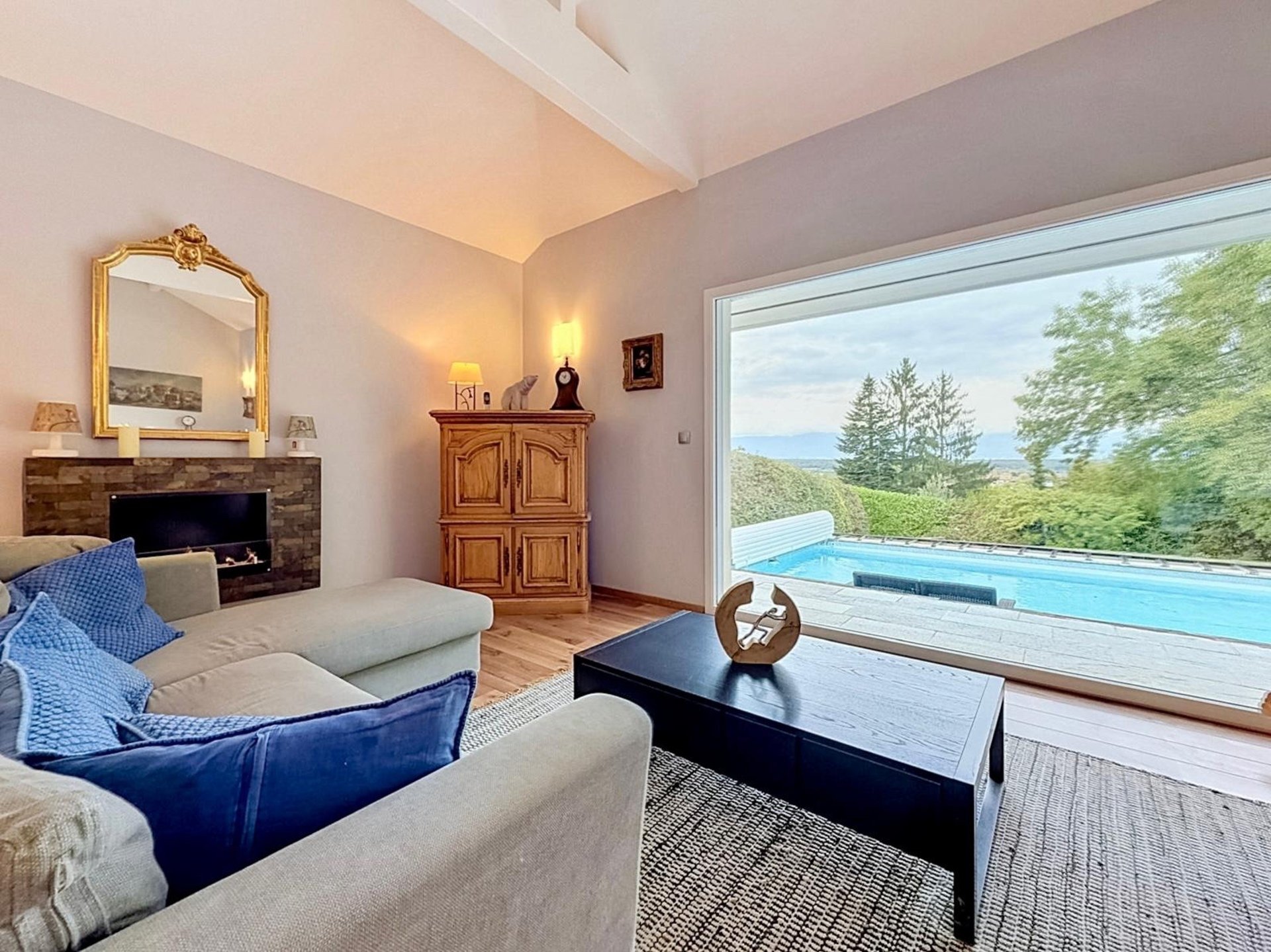 Maison à vendre, 240m², Massongy