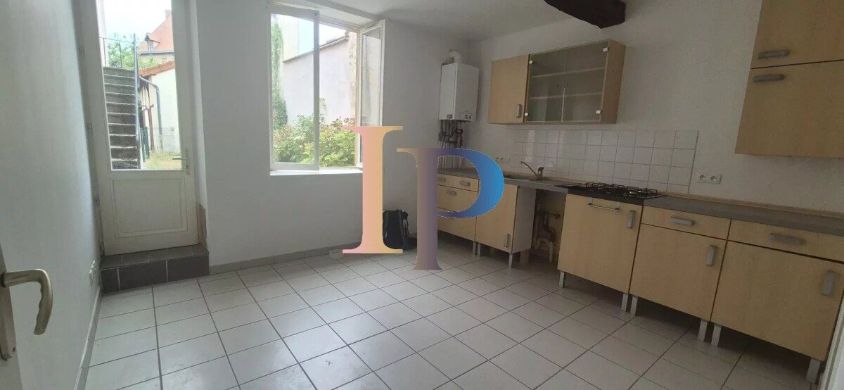 Maison à louer, 83m², Charlieu