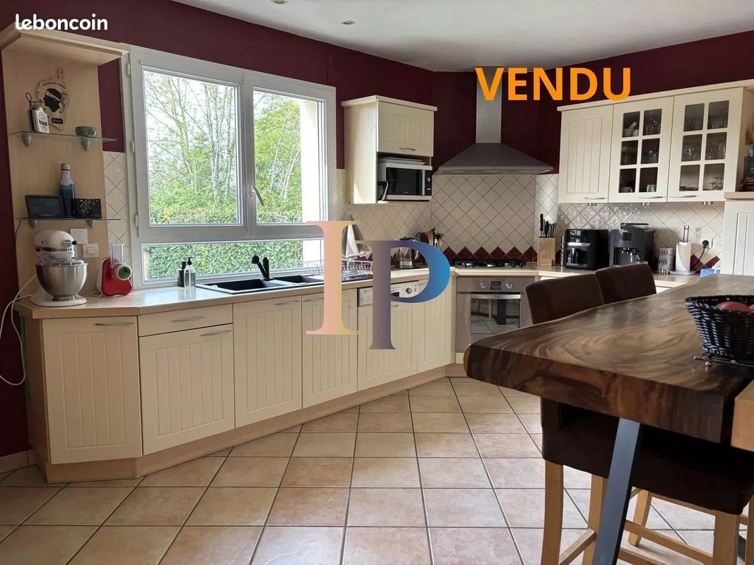 Maison à vendre, 125m², Pouilly-sous-Charlieu