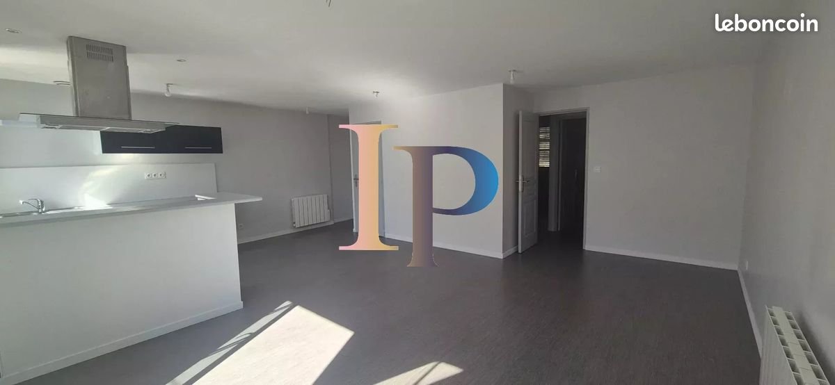 Appartement à louer, 65m², Charlieu