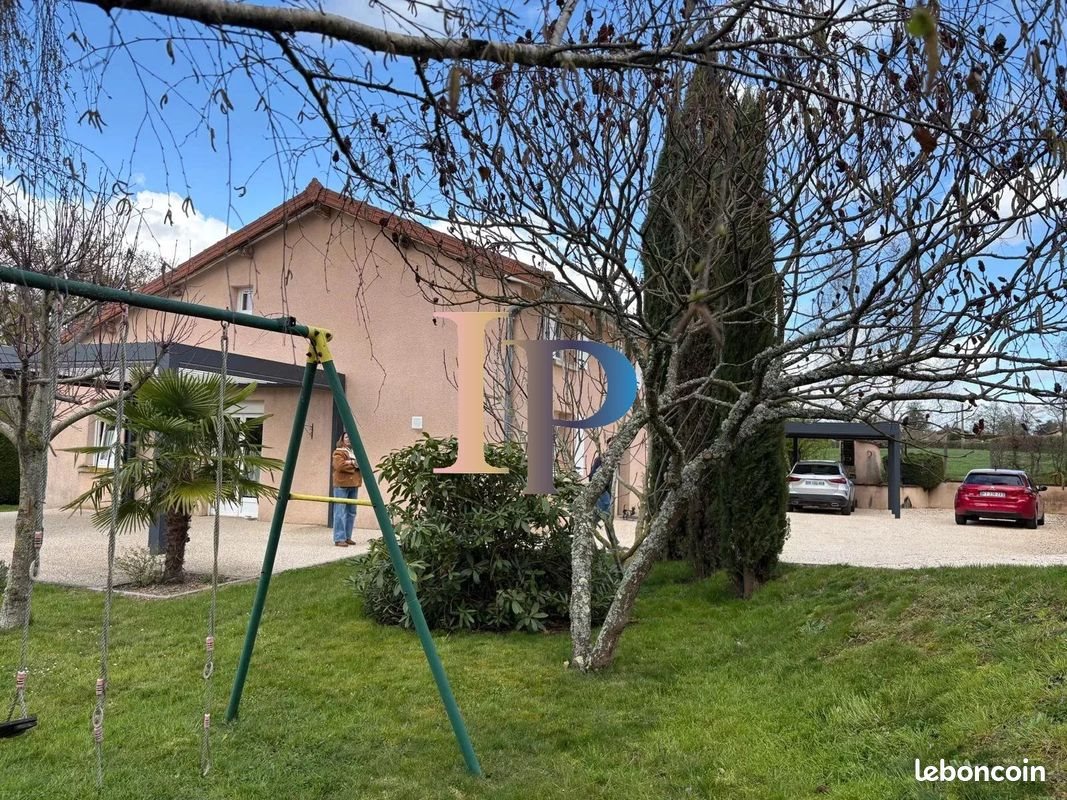 Maison à vendre, 200m², Saint-Hilaire-sous-Charlieu