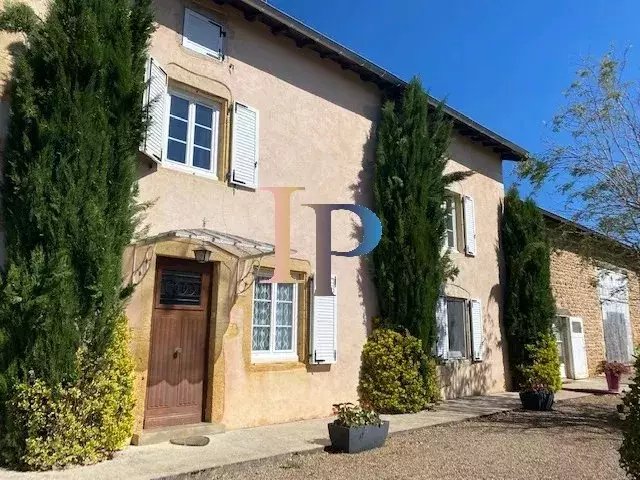 Maison à vendre, 310m², Saint-Christophe-en-Brionnais